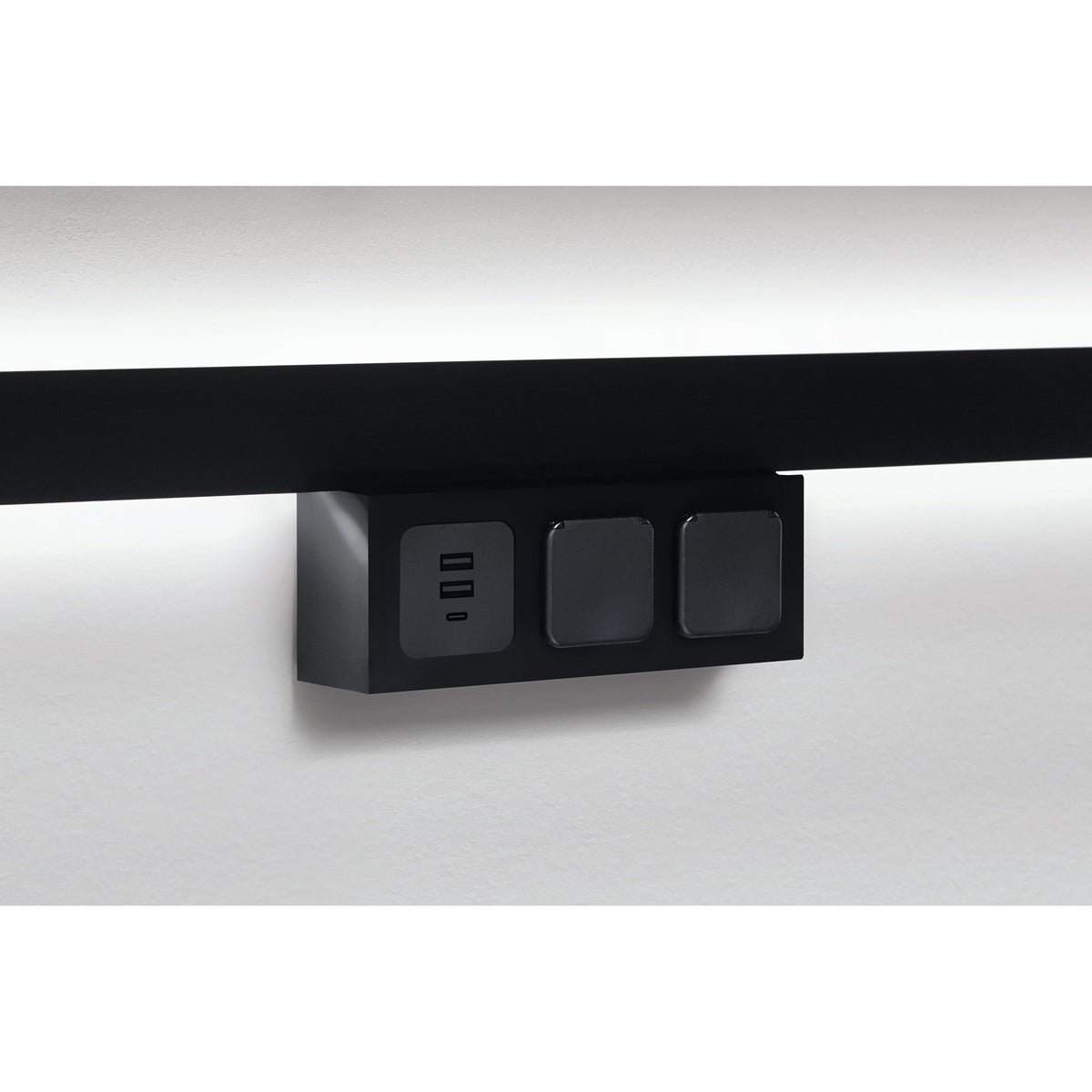 Nobilia Zweifach-Steckdose Sign Emotion mit USB-Charger SESTD-F 49443