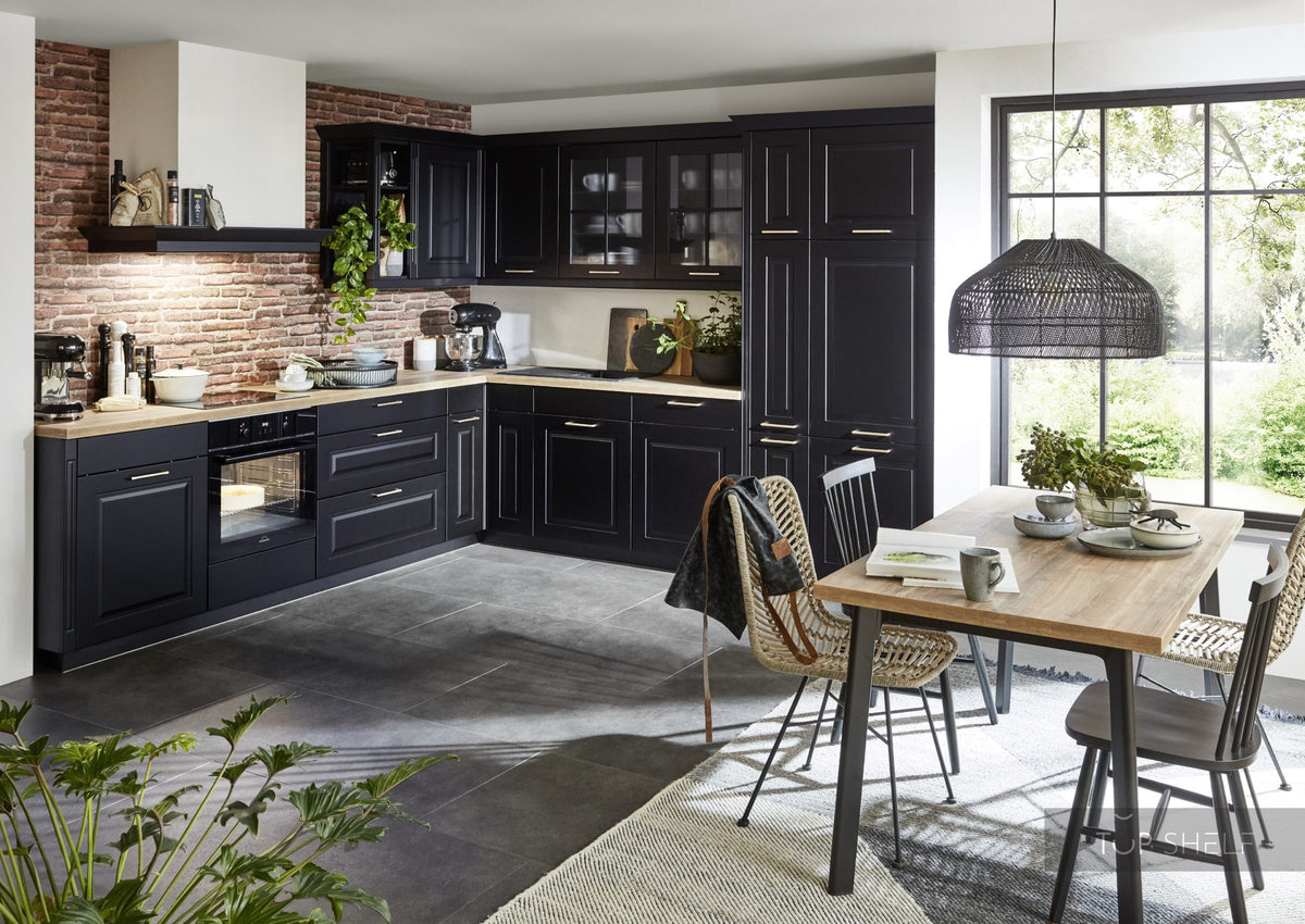 nobilia Eckküche Sylt 851 Schwarz matt 300 x 300 cm mit Landhauskamin mit oder ohne E-Geräte