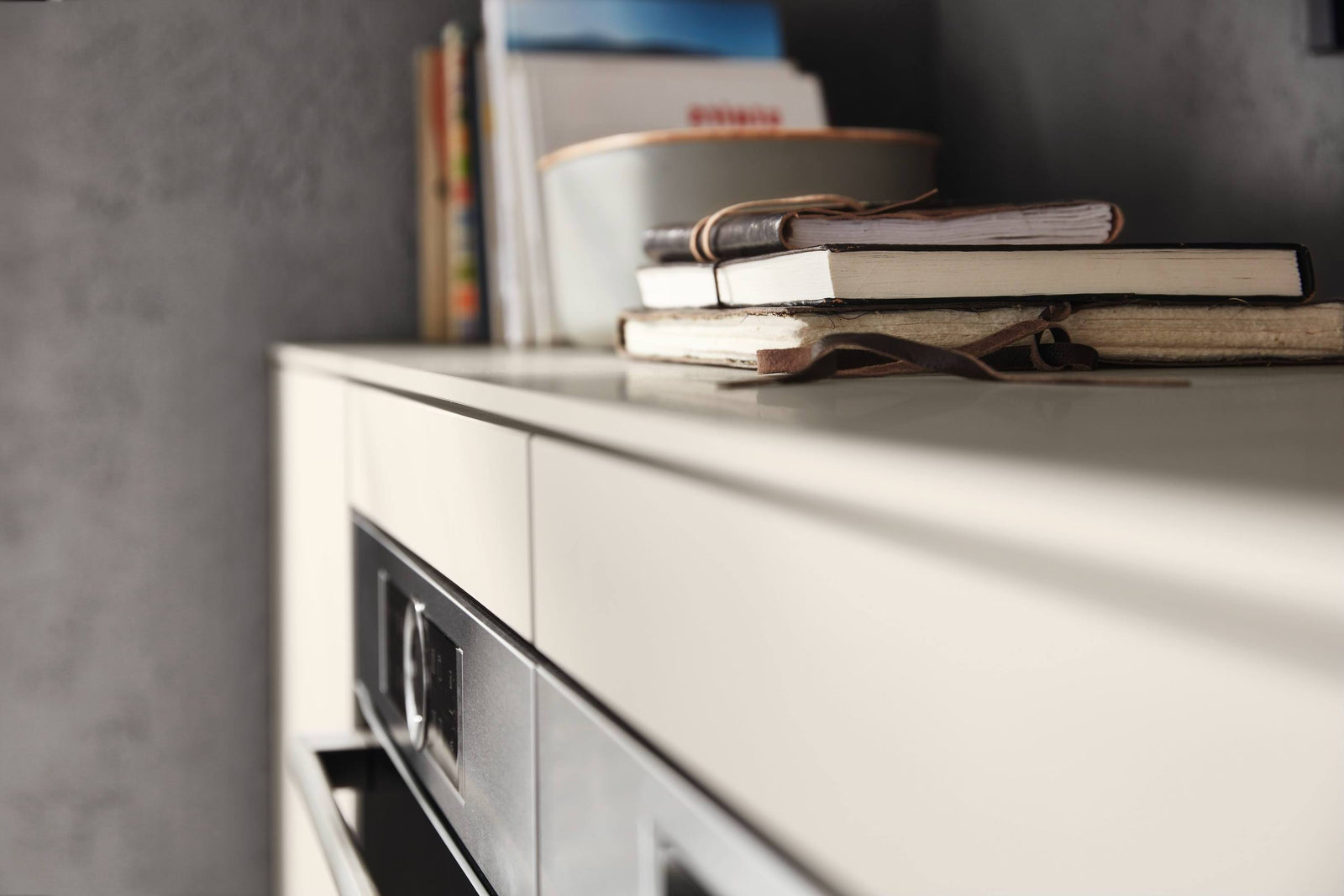 nobilia-Kuechenzeile-nobilia-Kueche-Easytouch-top-shelf (2)