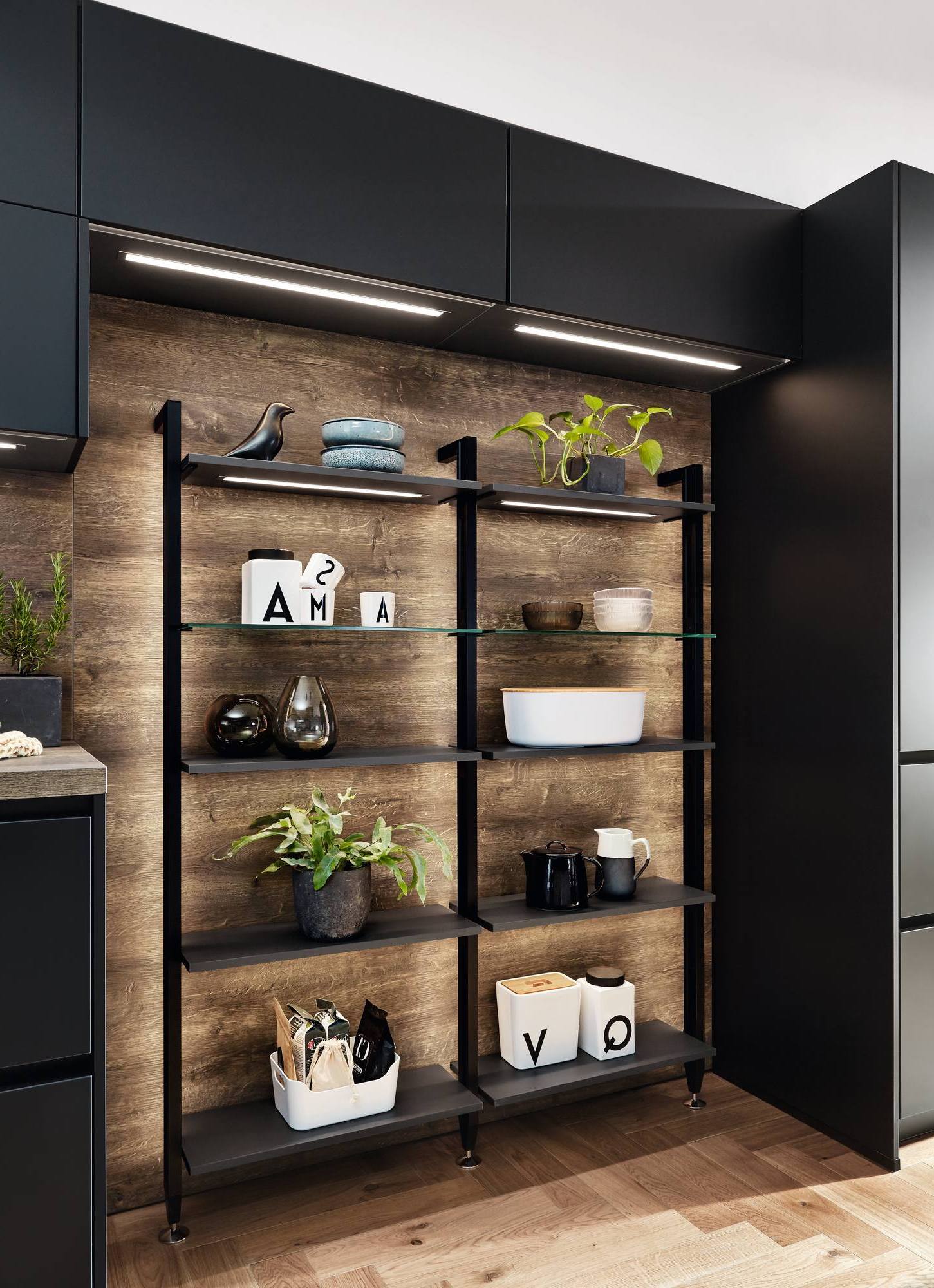 nobilia-Kuechenzeile-nobilia-Kueche-Touch-top-shelf (7)